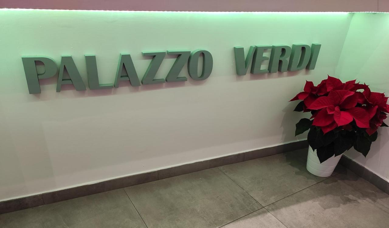 Palazzo Verdi Holiday Витербо Экстерьер фото