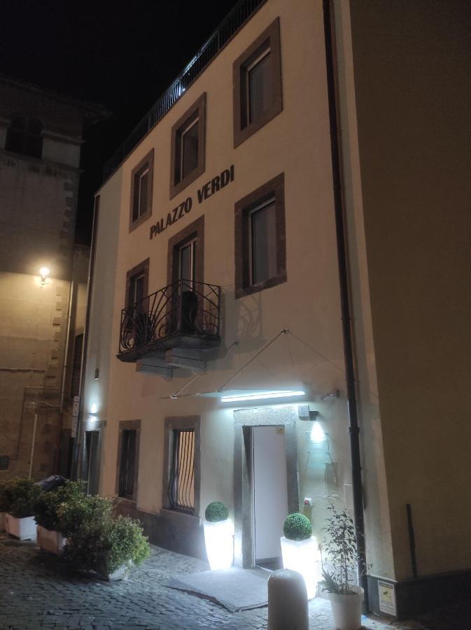 Palazzo Verdi Holiday Витербо Экстерьер фото